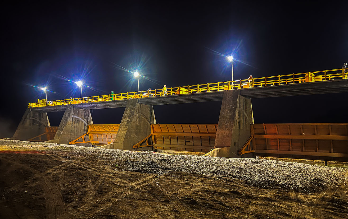 Compuertas radiales: soluciones estratégicas para la seguridad y eficiencia de infraestructura hidráulica en Perú